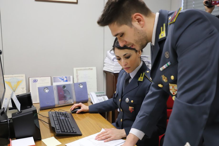 Reddito di cittadinanza, nel 2021 la Gdf ha scoperto illeciti per 5,2 milioni