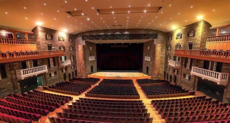 L’estate teatrale ligure ricomincia da un tir, opere e prosa su un palcoscenico viaggiante