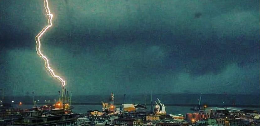 Maltempo in Liguria: scatta l'allerta arancione su genovese, in arrivo forti perturbazioni