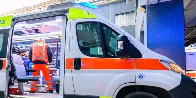 Tragedia a Genova per una coppia di anziani: uccide la moglie e poi si lancia dal 2° piano