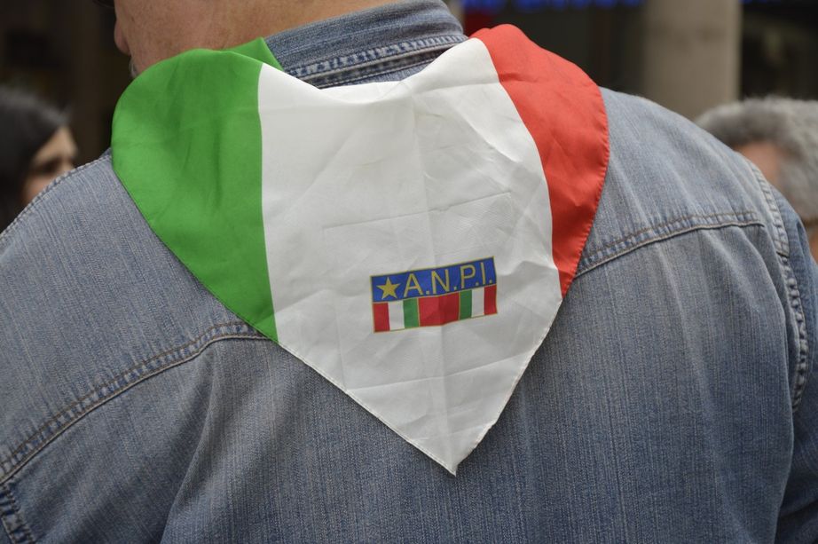 Sturla, blitz contro l'Anpi: &quot;Partigiano assassino&quot;