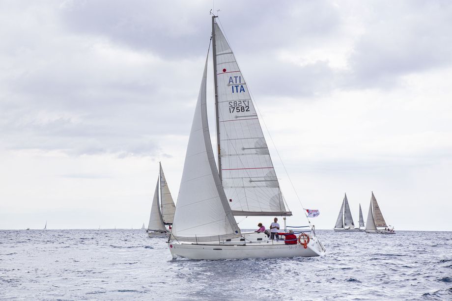 &quot;E sarà buon vento&quot;: 250 sanitari ospiti di 52 imbarcazioni dei diportisti genovesi