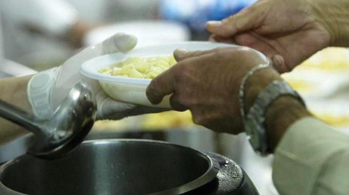 Genova X Genova, al via con il supporto del Comune la campagna di raccolgta di generei alimentari per gli indigenti
