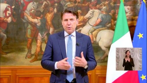 Coronavirus, ecco il Decreto Rilancio. Conte: &quot;Testo da 55 miliardi, come due manovre economiche: soccorso, ma anche premessa per la ripresa&quot;