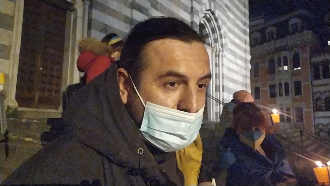 Ucraina, padre Vitaliy: &quot;Per far sparire le tenebre bisogna accendere la luce della speranza&quot; (Video)