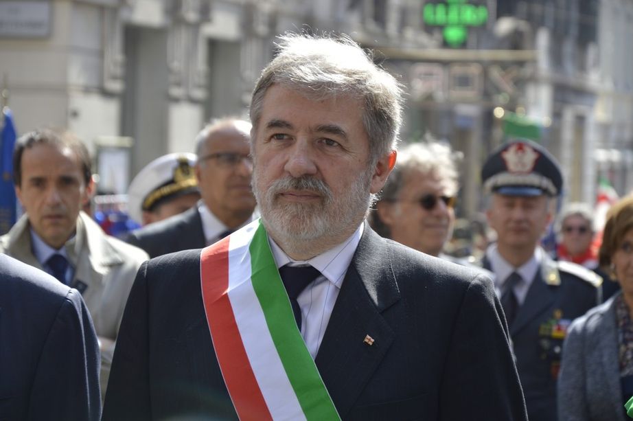 L'annuncio di Marco Bucci: "Genova pronta a fare la sua parte per l'accoglienza dei civili afghani"