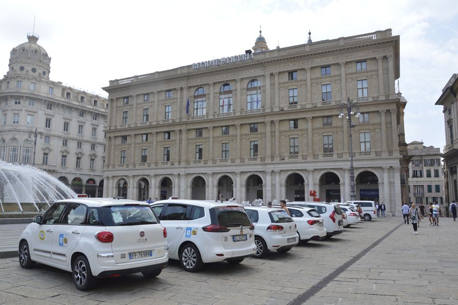Niente Taxi fino a mezzanotte, garantiti i servizi essenziali, l'incasso sarà devoluto in beneficenza
