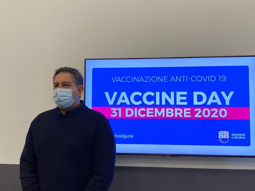 Avvio delle vaccinazioni anti-Covid, Toti: "Probabile ritorno della Liguria in zona gialla subito dopo le feste. Siamo in area di rischio moderato"