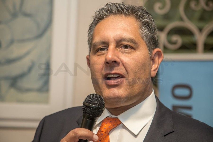 Toti: &quot;Il governo ascolti le regioni, subito interventi economici di compensazione per le categorie penalizzate dal Dpcm&quot;