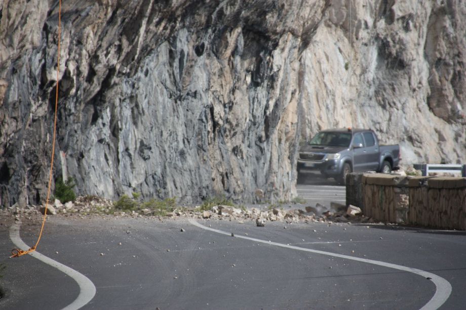 Capo Noli, controlli e messa in sicurezza terminati: la strada riaprirà entro le 19