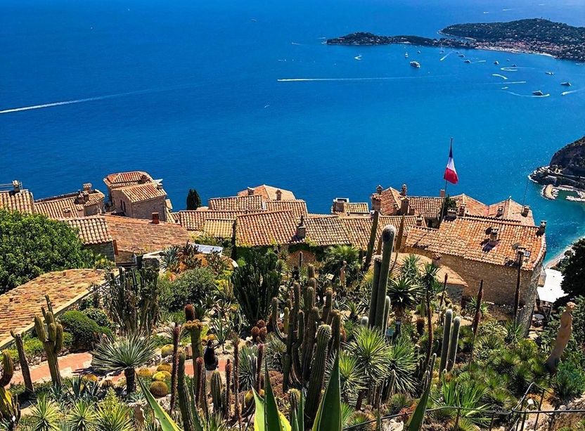 Una mostra di artigianato africano a Eze per sostenere le scuole in Mali