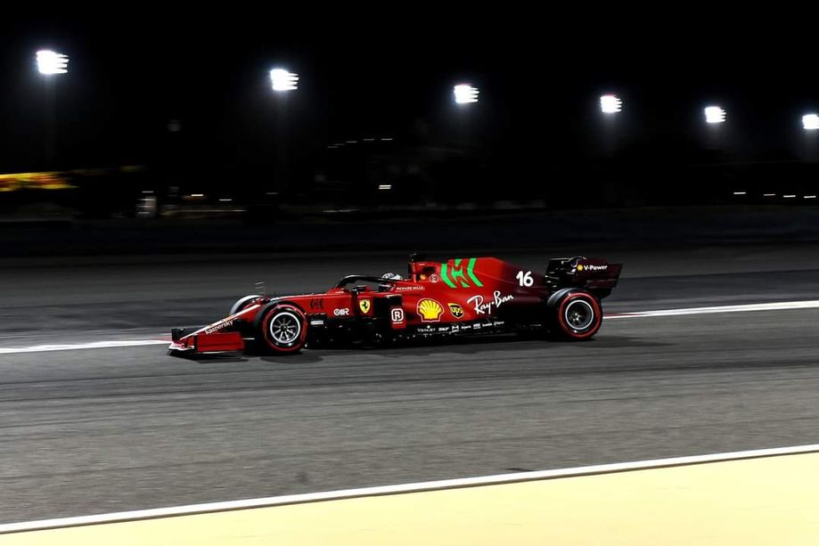 F1. Inizia col thrilling il Mondiale nella notte del Bahrain. Vince Hamilton, sesto Leclerc con una Ferrari in miglioramento