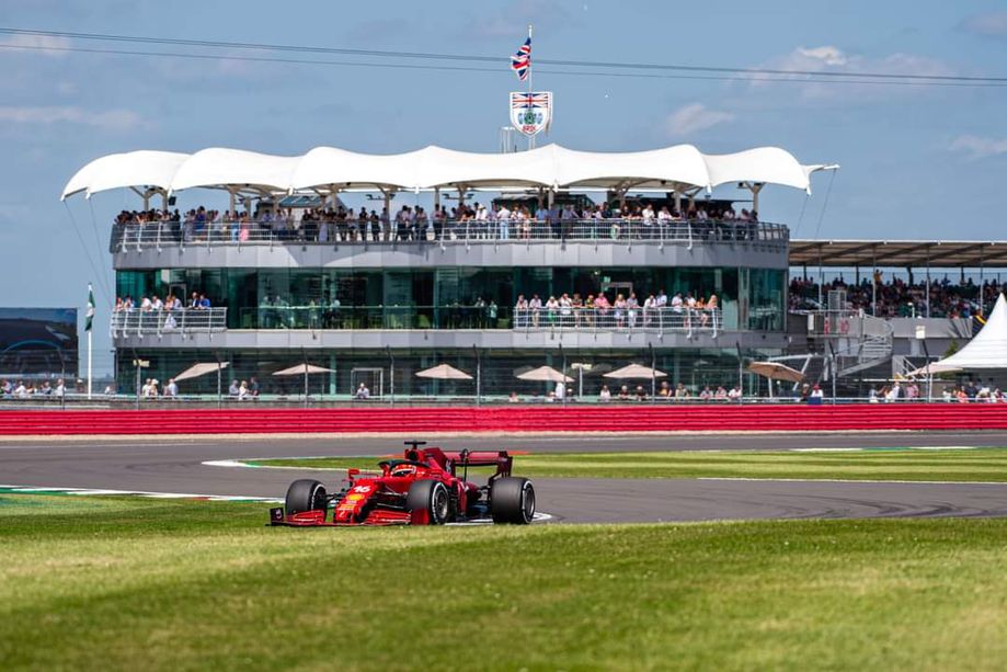 F1. Tanti colpi di scena a Silverstone, Leclerc sfiora un meritatissimo successo. Vince Hamilton, secondo il monegasco F1. Tanti colpi di scena a Silverstone, Leclerc sfiora un meritatissimo successo. Vince Hamilton, secondo il monegasco