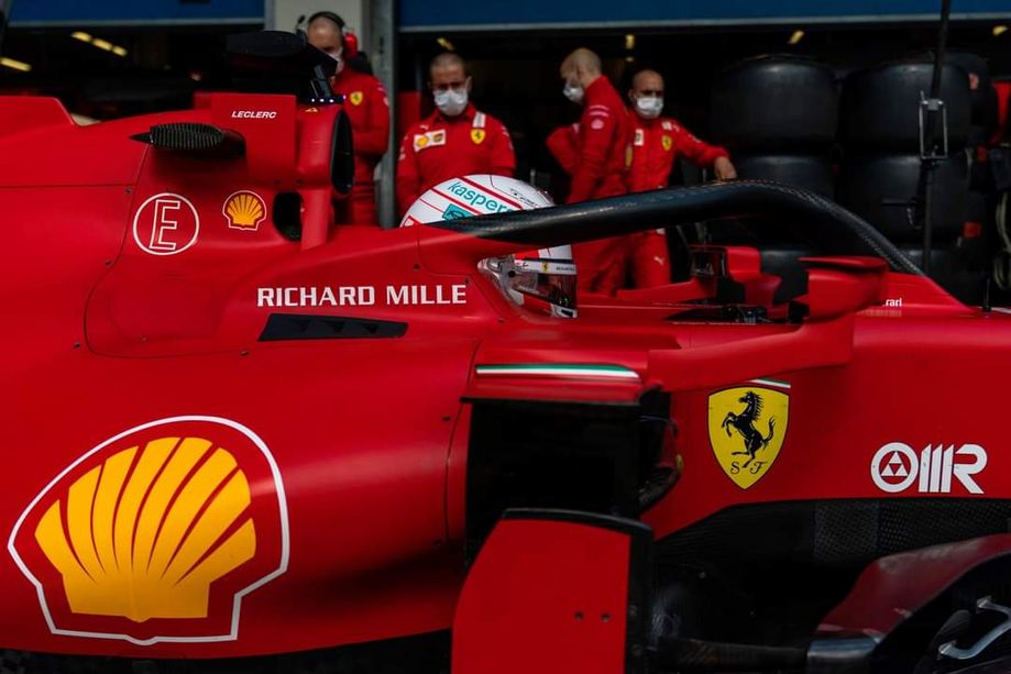 F1. Leclerc fa cose turche a Istanbul: Ferrari inspiegabile, la sua zampata vale il terzo posto in griglia