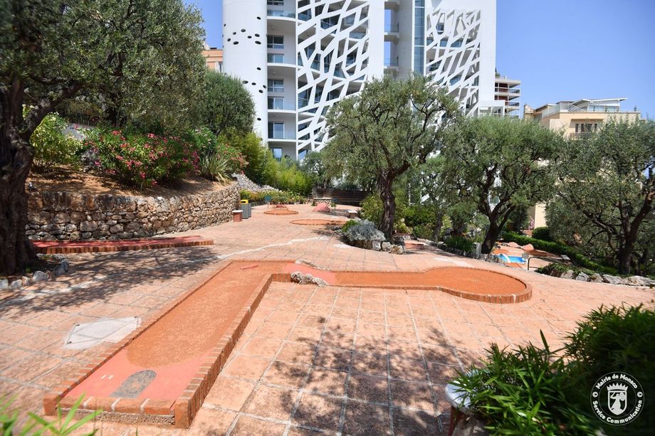 Riaperto il Minigolf a Monaco con controlli sanitari rigidi e fiscali
