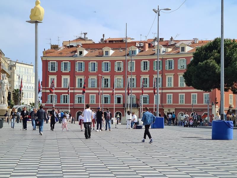 Nizza si colora di rosso nero: due maxi schermi ed una fan zona in occasione della finale di Coppa di Francia (Foto)