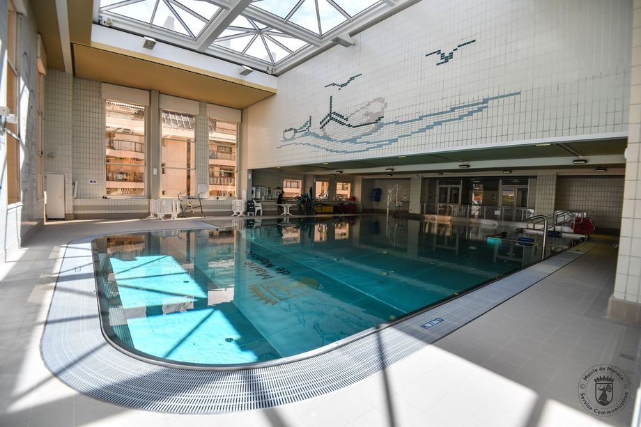 Riaperta la piscina Saint-Charles a Monaco: si torna in vasca per passione e sport