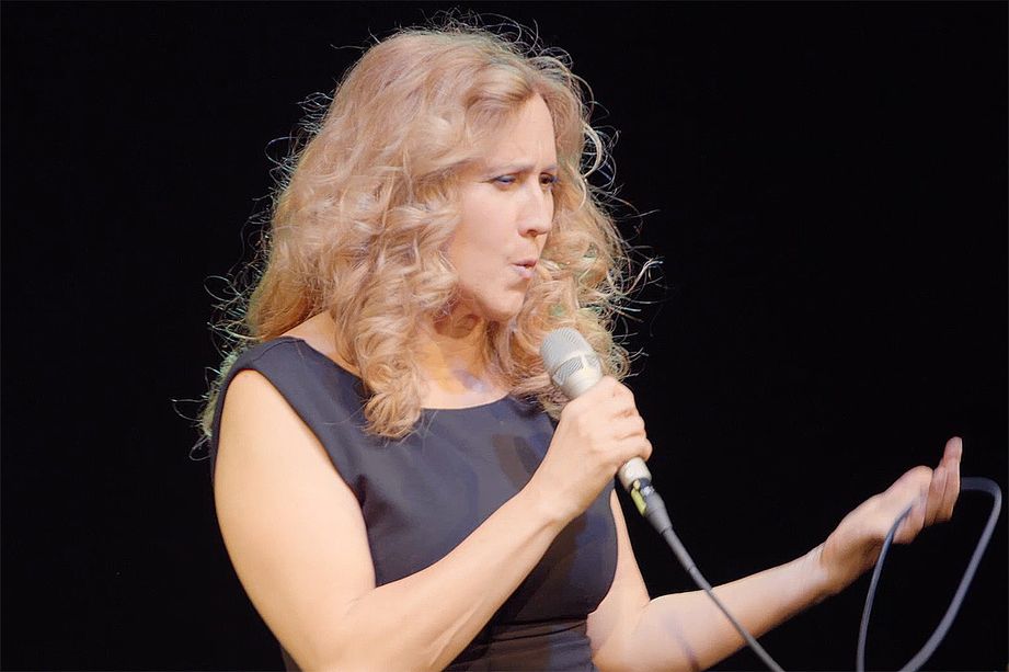 Il 3 febbraio al Théâtre des Variétés di Monaco c'è  'Il suono del Vento', protagonista il fischio di Elena Somarè