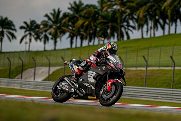 Il team dal cuore moneasco LCR Honda IDEMITSU vede i progressi del suo Takaaki Nakagami a Sepang