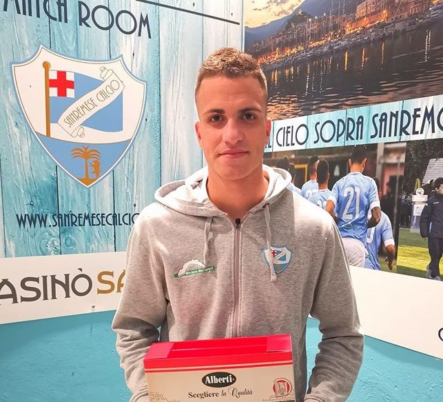 Calcio, Serie D. Sanremese, contro la Lucchese non basta Alex Gagliardini: "E' un periodo che la fortuna ci ha girato le spalle, dovremo lottare fino all'ultima partita" (VIDEO)