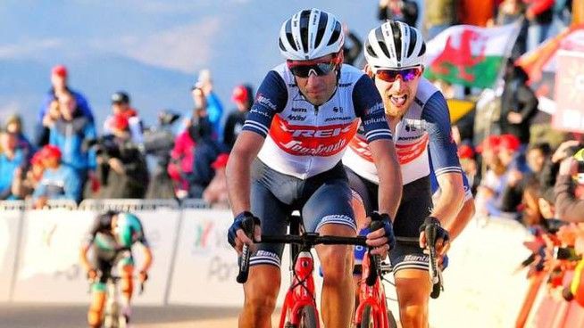 Ciclismo. Milano-Sanremo Virtual Experience, Vincenzo Nibali pedala da casa la Classicissima di Primavera: "Corsa che ha un posto speciale nel mio cuore" Ciclismo. Milano-Sanremo Virtual Experience, Vincenzo Nibali pedala da casa la Classicissima di Primavera: "Corsa che ha un posto speciale nel mio cuore"