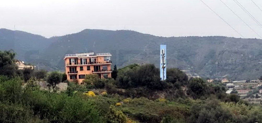 A Sanremo Iliad continua l'installazione delle antenne 5G: dopo via Bonmoschetto e Bussana la protesta da San Bartolomeo