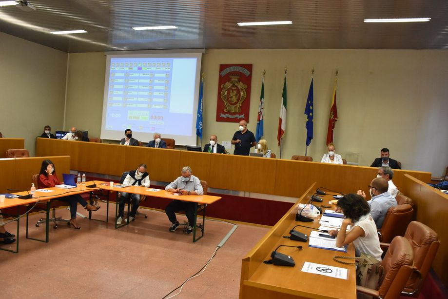 Ventimiglia: nuova fumata 'grigia' ieri dalle riunioni della Lega, ancora nessuna decisione sul futuro dell'Amministrazione