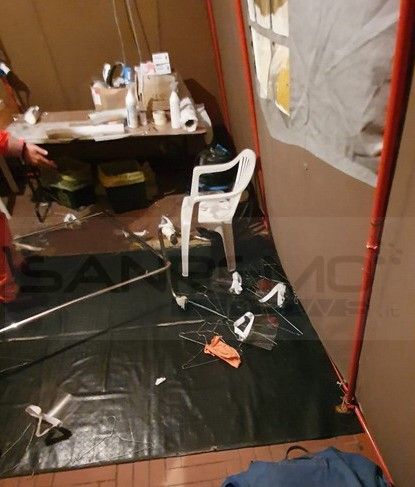 Ventimiglia: sono giovani probabilmente del posto ad aver distrutto il sanificatore della Croce Verde Intemelia (Foto)