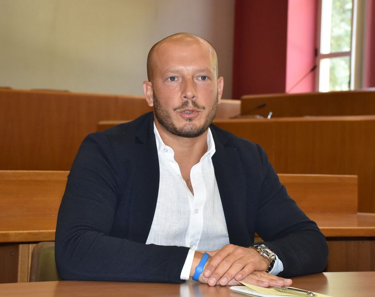 Frattura nella maggioranza a Ventimiglia, Ioculano: “Un sindaco 'equilibrista', sono andati in frantumi”