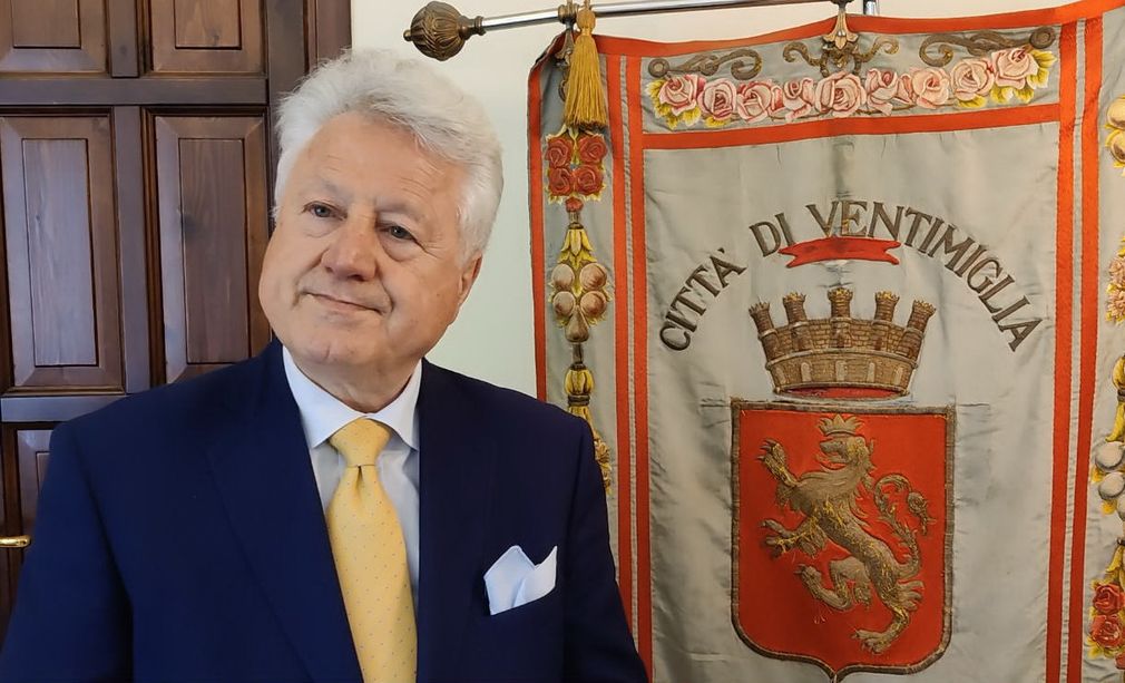 Crisi politica a Ventimiglia: due nuove firme per la sfiducia a Scullino, raggiunta la quota per sciogliere il consiglio comunale Crisi politica a Ventimiglia: due nuove firme per la sfiducia a Scullino, raggiunta la quota per sciogliere il consiglio comunale