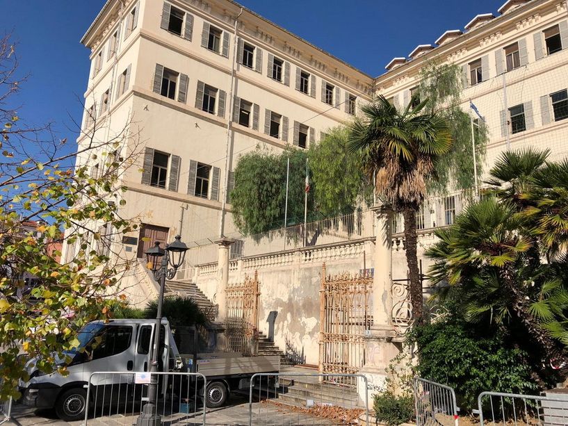 Sanremo: alunno inveisce contro una 'Prof' del 'Colombo', ieri l'incontro e le scuse. Ora la decisione del Consiglio disciplinare