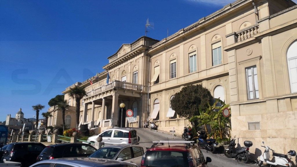 Sanremo: vertice Comune-Asl su emergenza e futuro dell’ospedale, Biancheri chiede il trasferimento di pazienti Covid in altre strutture per riaprire alcuni reparti