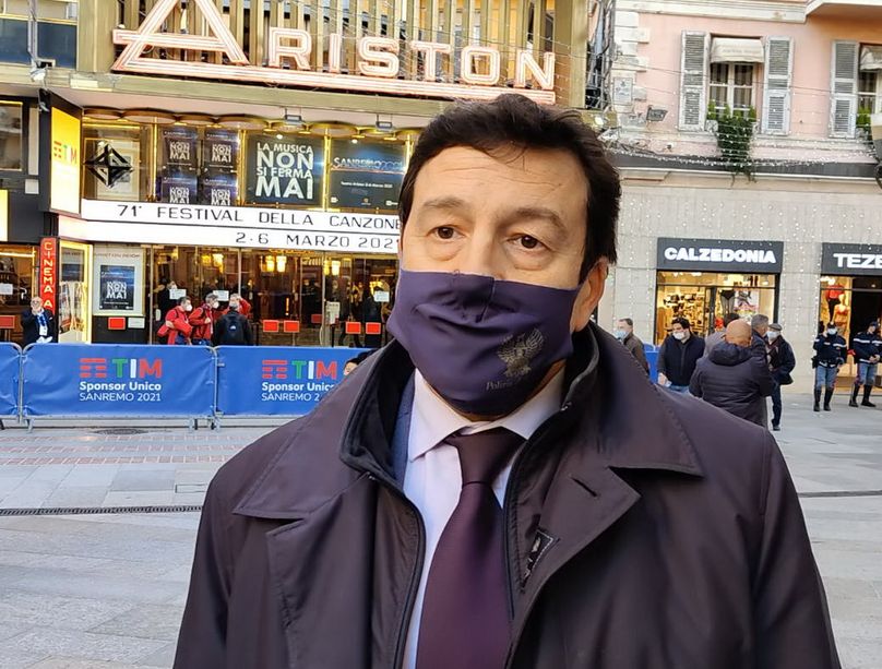 Sanremo: stasera al via il Festival, ecco come si muoverà la 'macchina' delle forze dell'ordine. Intervista al Questore (Video) Sanremo: stasera al via il Festival, ecco come si muoverà la 'macchina' delle forze dell'ordine. Intervista al Questore (Video)