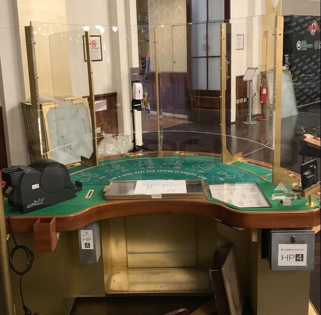 In attesa della risposta di Toti al Cda del Casinò di Sanremo i dipendenti si dichiarano pronti a tornare al lavoro In attesa della risposta di Toti al Cda del Casinò di Sanremo i dipendenti si dichiarano pronti a tornare al lavoro