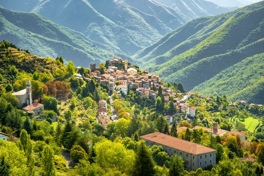 Coronavirus: assalto di turisti del weekend scorso, i Comuni delle Valli Argentina ed Armea chiedono controlli al Prefetto