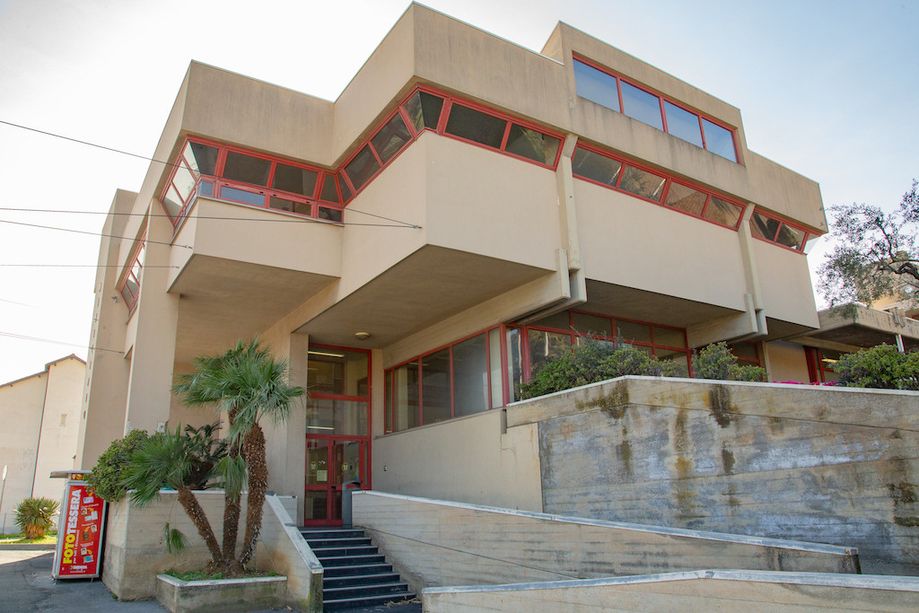 Su Facebook insulti contro la Polizia Locale di Taggia: il Comune querela 5 persone