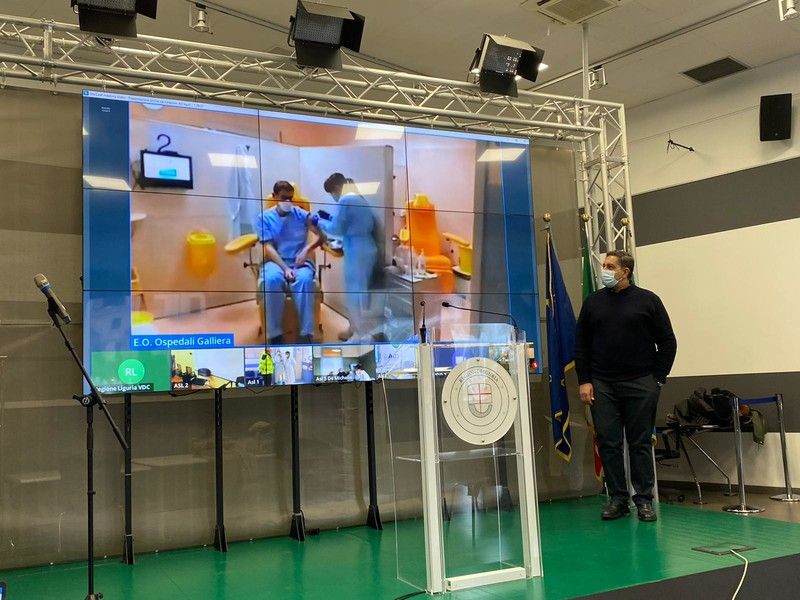 Coronavirus: Toti "Probabile ritorno della Liguria in zona gialla subito dopo le feste. Siamo in area di rischio moderato" (Foto e video)