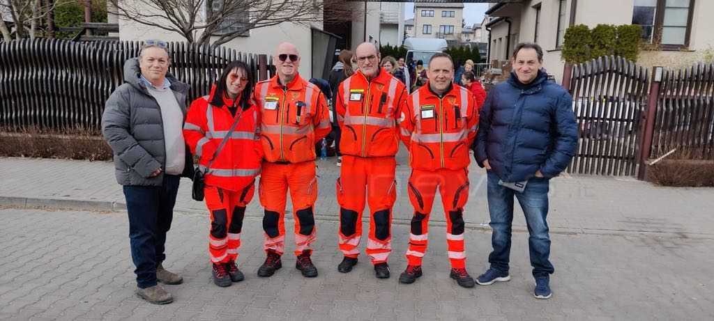 Viaggio a pochi chilometri dalle bombe: con la Croce Verde Intemelia abbiamo visto la guerra negli occhi degli ucraini (Foto e Video)
