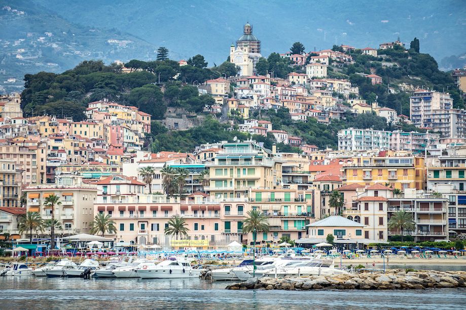 Sanremo: una serie di misure economiche straordinarie del Comune per sostenere le imprese della città Sanremo: una serie di misure economiche straordinarie del Comune per sostenere le imprese della città