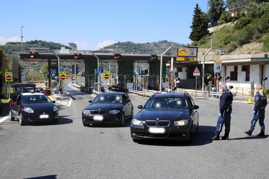 Da domani stop agli spostamenti da Piemonte e Lombardia: oggi però sono consentiti, evitiamo la 'caccia all'untore'