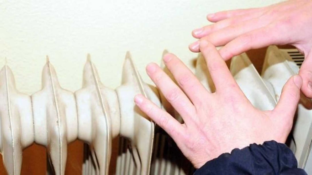 Imperia, termosifoni spenti e aule ancora troppo fredde: alunni e personale scolastico a scuola in giacca e cappotto