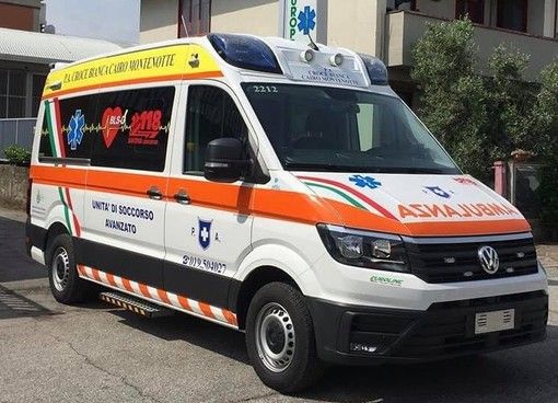 Incidente sul lavoro a Cosseria, due dita schiacciate sotto un macchinario per un operaio