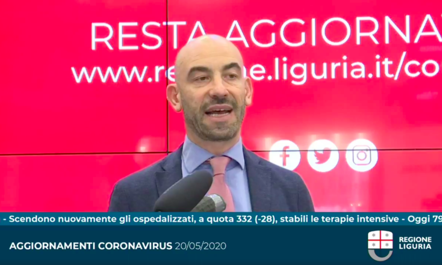 Coronavirus, Bassetti: "Il virus ha perso forza, non è lo stesso che abbiamo affrontato due mesi fa" (VIDEO)