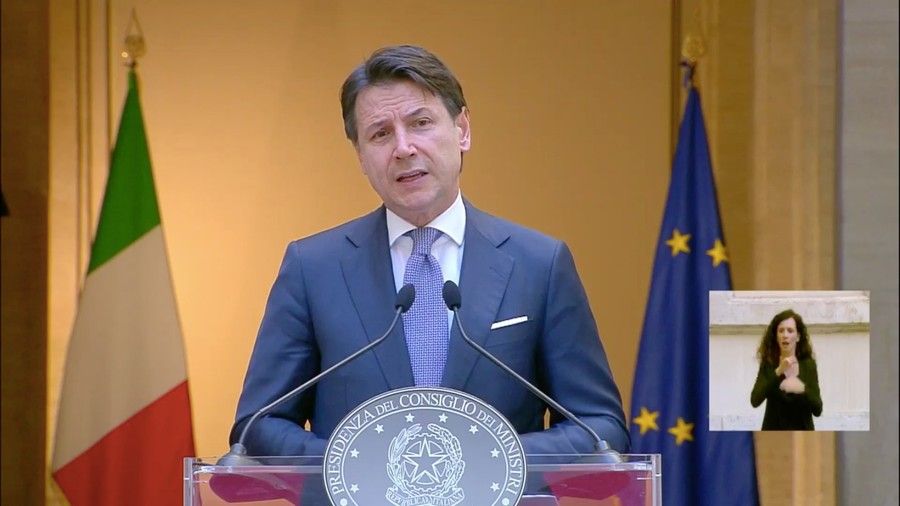 Coronavirus, parla Conte: "Misure funzionano, ci meritiamo il sorriso, ma abbandonarle sarebbe leggerezza" (VIDEO)