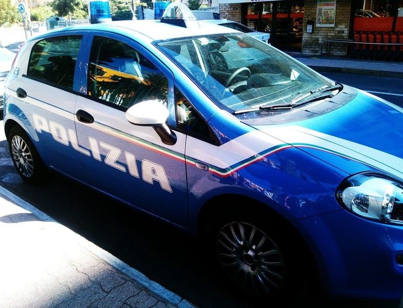 Savona, &quot;beccato&quot; a cedere dose di cocaina, 69enne in manette per spaccio di droga