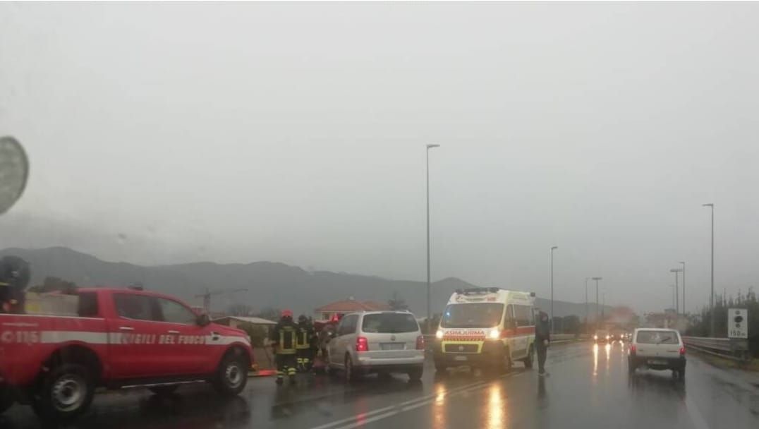 Albenga, scontro auto-scooter, muore centauro (FOTO)