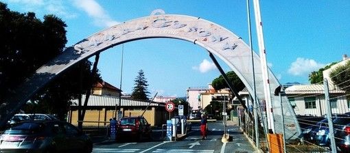 Pietra Ligure, Ospedale Santa Corona, 7 pazienti  e 3 operatori sanitari positivi al Covid presso la struttura di media intensità chirurgica
