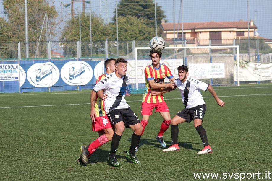 Calcio. L'Eccellenza ligure prosegue. Già fissate le partite del 16 gennaio