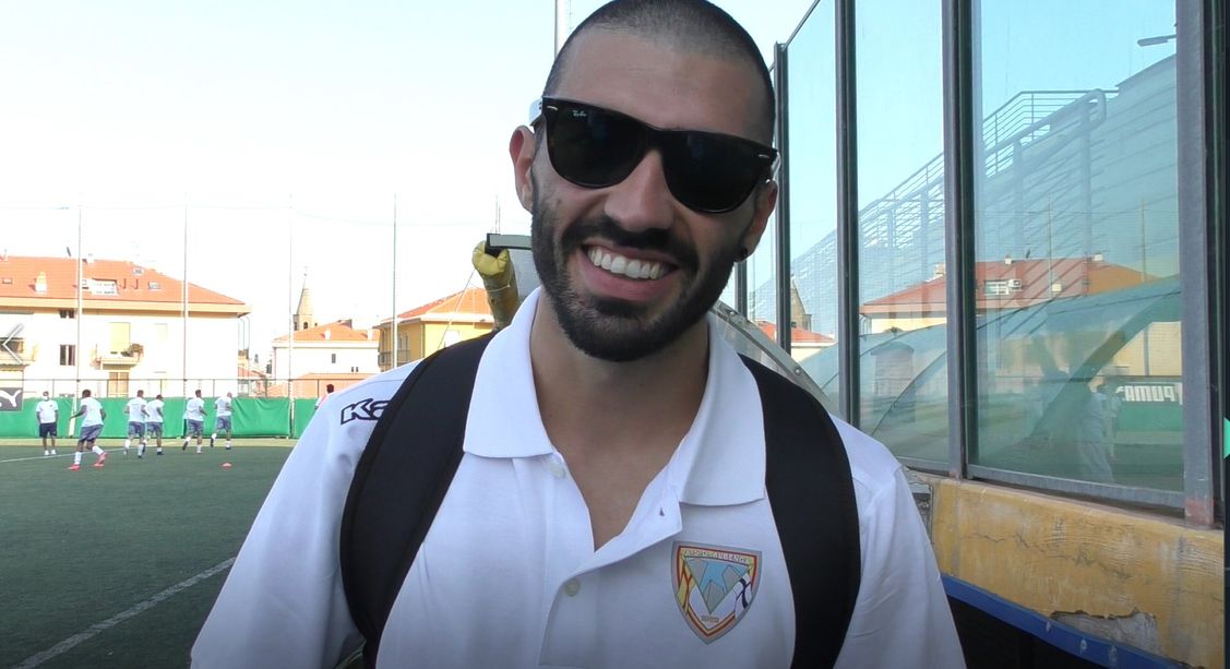 Calcio, Albenga. Virga tutto attacco in maglia bianconera: "Meglio risparmiare benzina e dedicarsi solo all'attacco!" (VIDEO)
