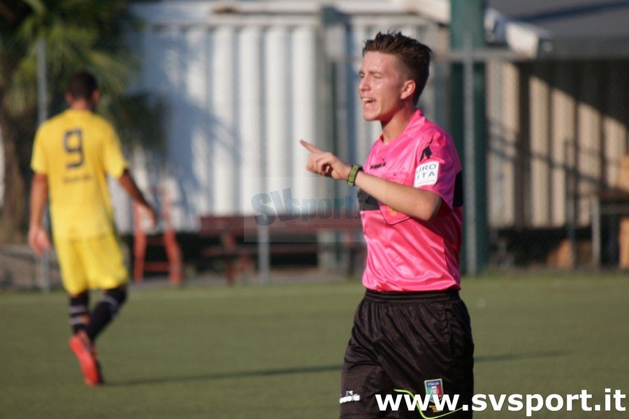 Calcio, Eccellenza. Le terne prescelte per i quarti di finale. Albenga - Ligorna a Fanciullacci, Moro per Sestrese - Finale